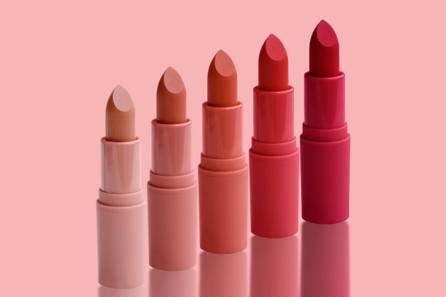Top 5 Lip Liner Hacks That Make Your Lips Look Naturally Full